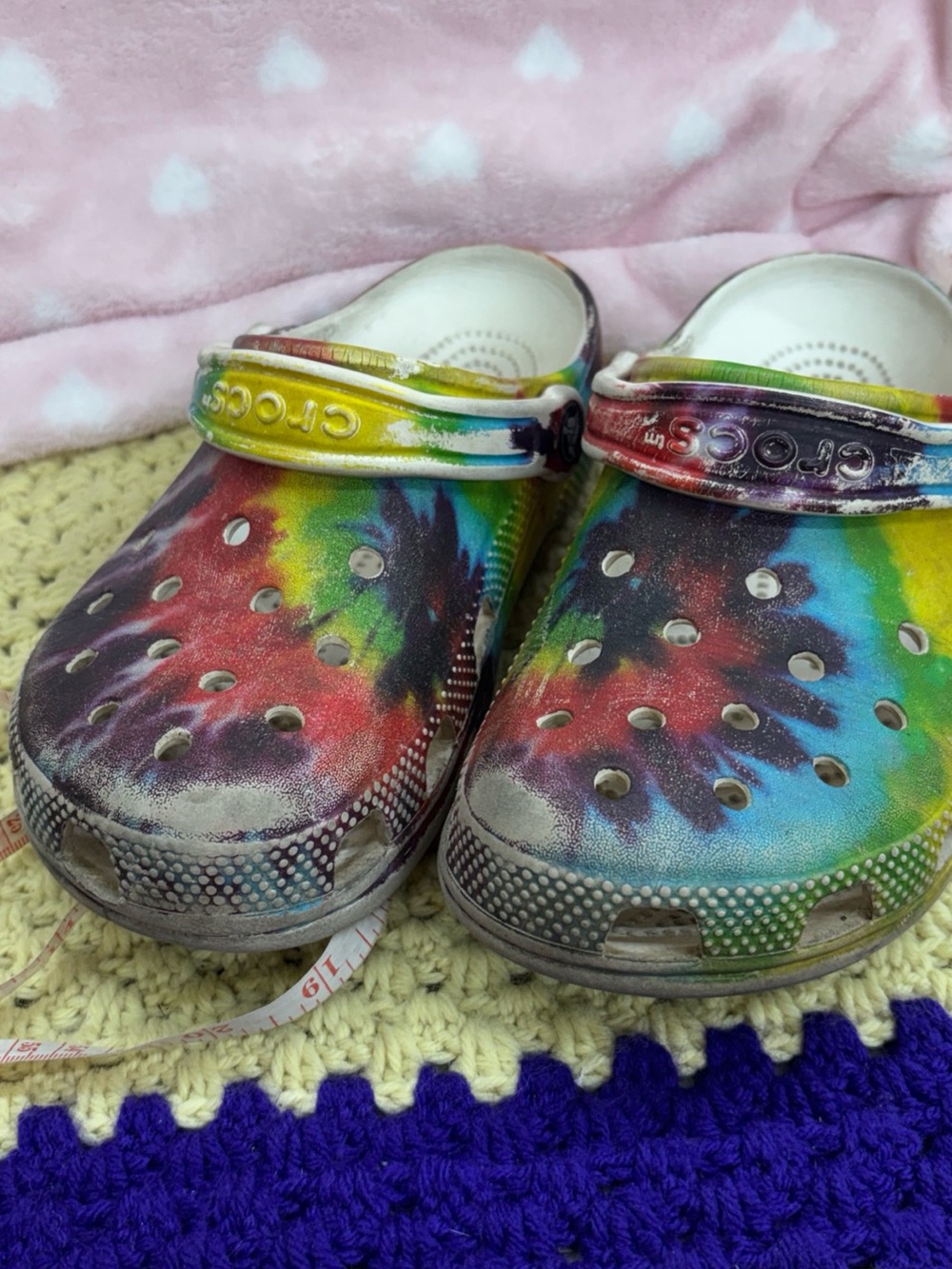 Crocs rainbow tie dye junior size J4